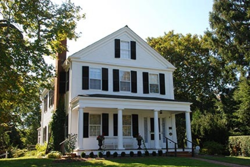 The outside of the old yarmouth historical society building